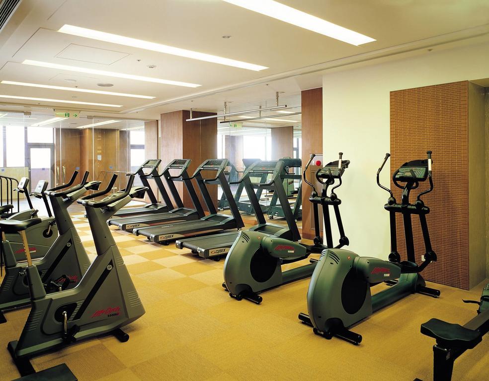 Ambassador Hotel Hsinchu Exterior foto A gym